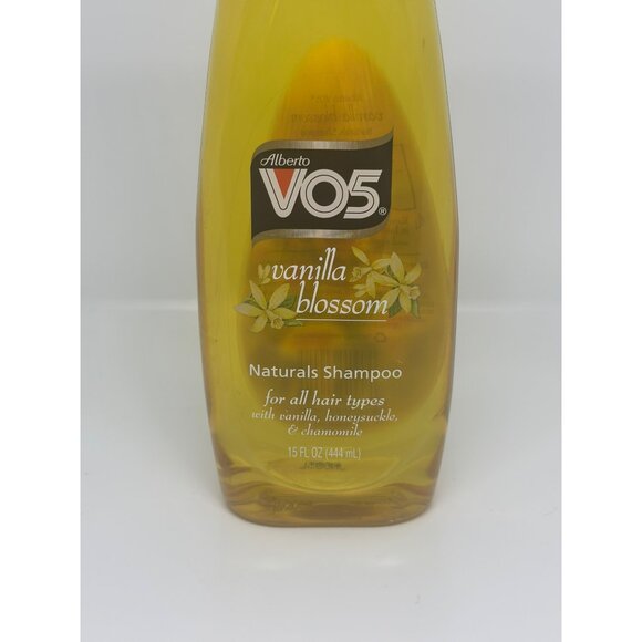 Alberto VO5 Vanilla Blossom Naturals Shampoo 15 Fl Oz For All Hair Types - Picture 2 of 5
